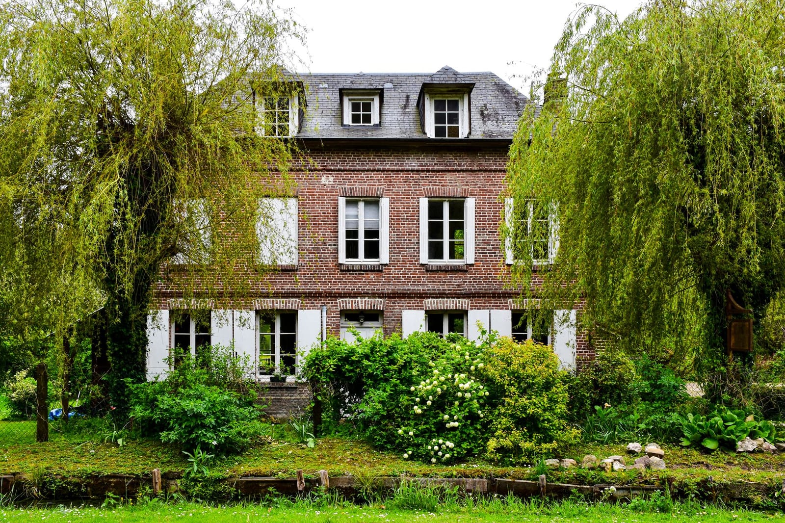 Maison 6 pièces 110 m² avec jardin, proche écoles — photo 1 sur 5