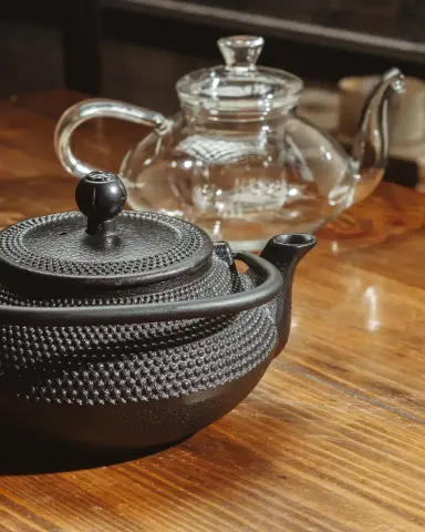 Théière en fonte, 0,8 L, avec filtre