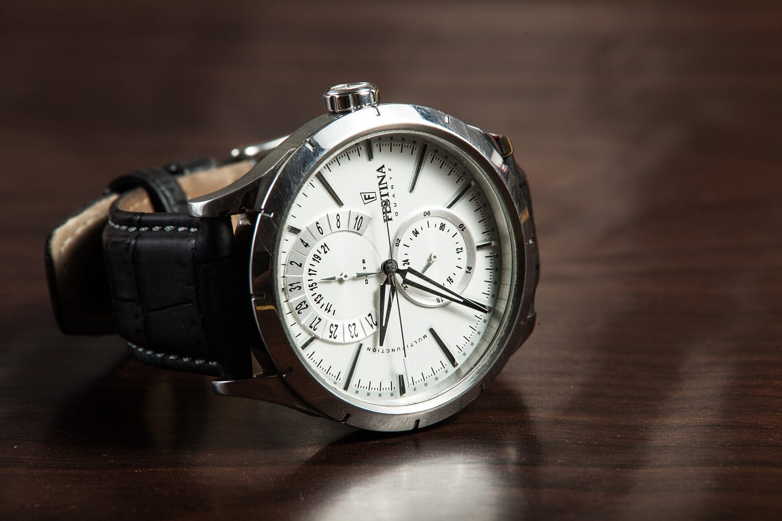 Montre automatique acier, bracelet cuir noir — photo 1 sur 2