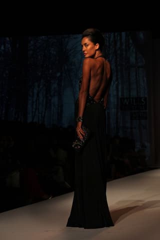 Robe longue fleurie Zara taille 38