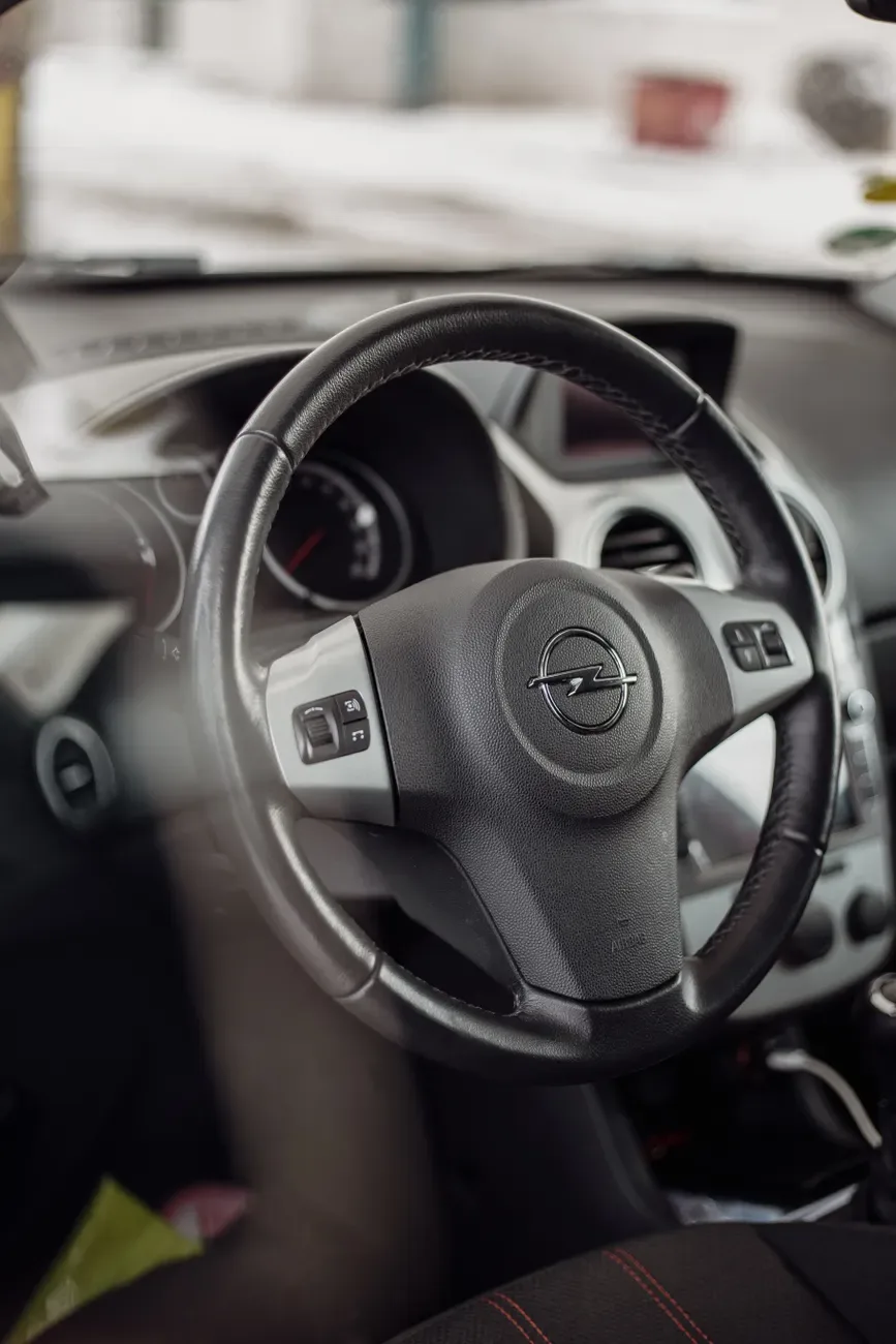 Opel Corsa 2018, 58000 km, Essence — photo 1 sur 3