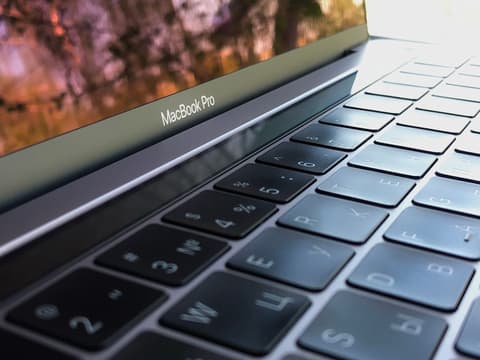 MacBook Pro 14" M1 16 Go / 1 To