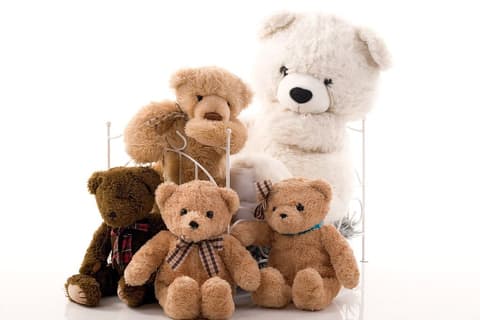 Lot de 12 peluches et doudous, propres et en bon état