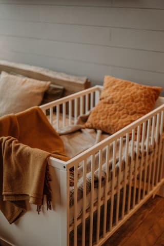 Lit bébé Oeuf 60 × 120 avec matelas