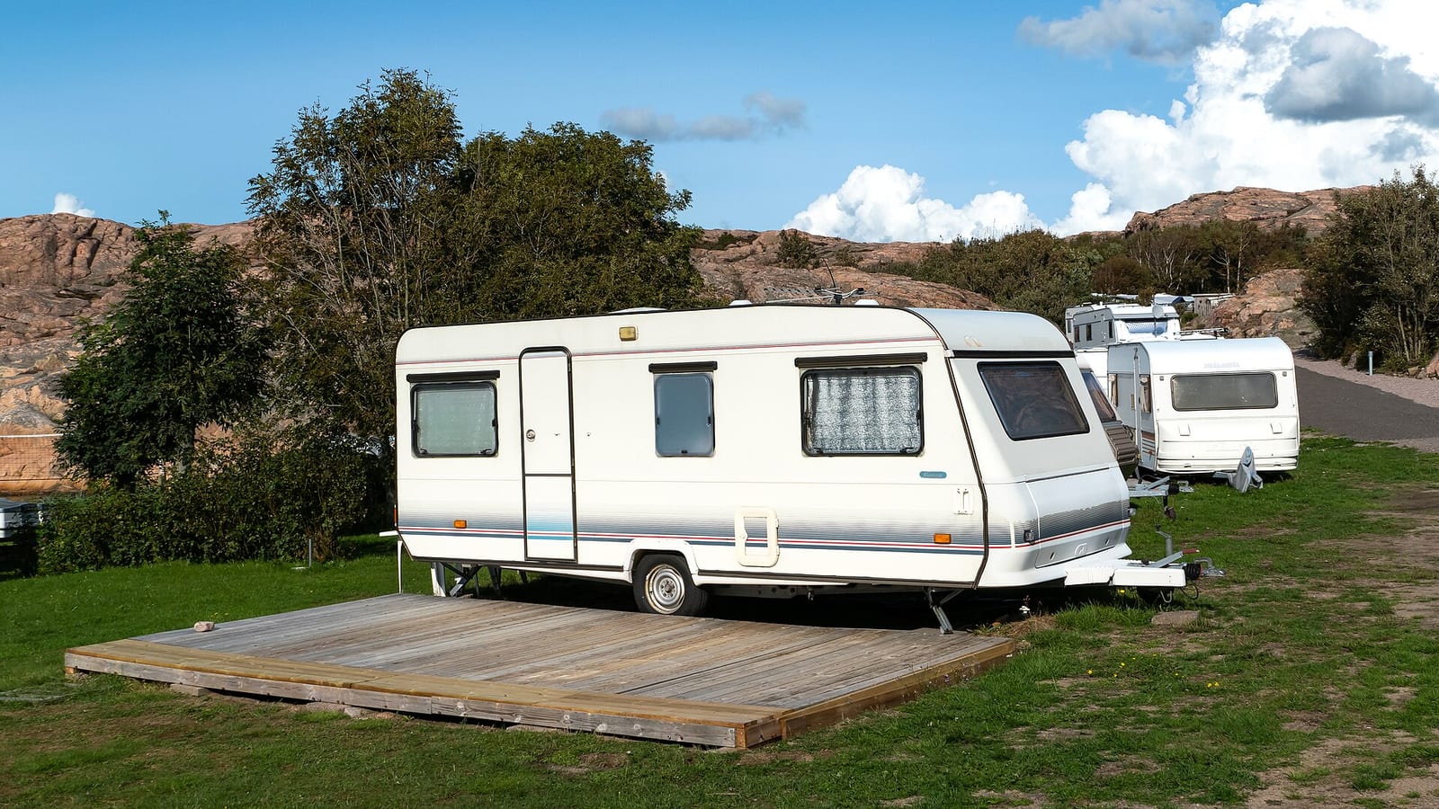 Caravane Caravelair 4 places, auvent inclus — photo 1 sur 2