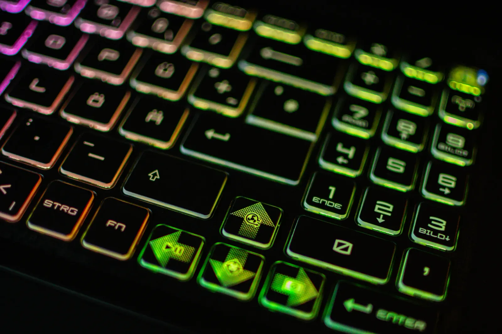 PC portable MSI Katana 15 15" Intel Core i7 + RTX 4060 — photo 1 sur 2