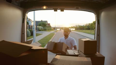 Déménagement avec utilitaire 12 m³ et 2 bras