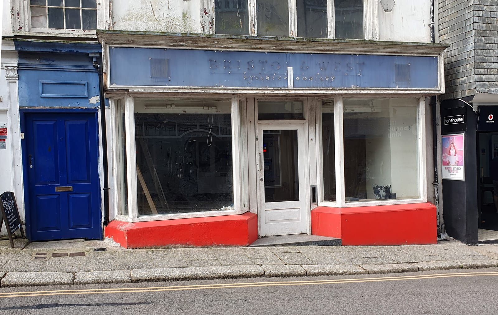 Local commercial 45 m² avec vitrine, centre de Strasbourg — photo 1 sur 3