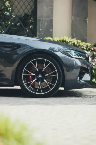 4 jantes alu 18" Peugeot avec pneus quatre saisons