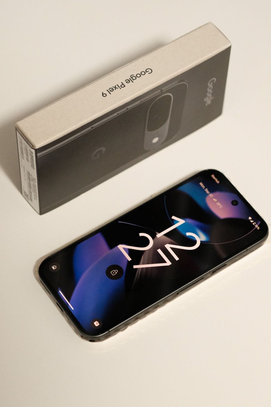 Smartphone Google Pixel 7a — photo 1 sur 2