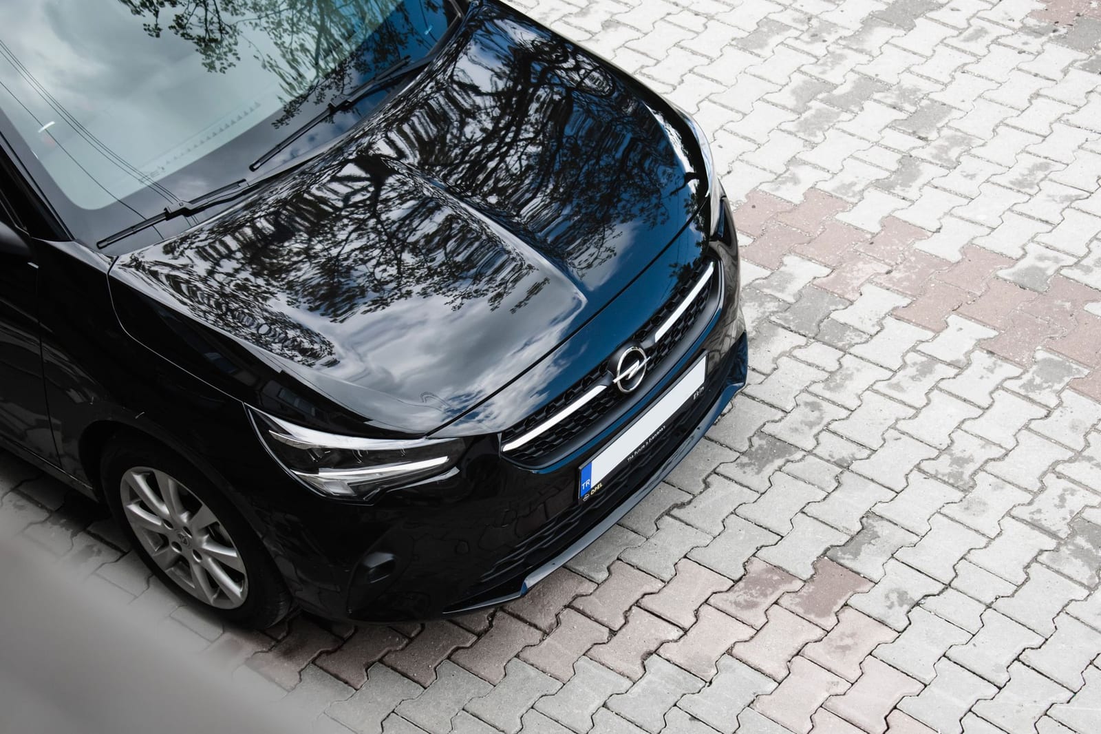 Opel Corsa 2016, 105000 km, Essence — photo 1 sur 3