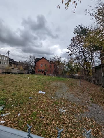 Terrain constructible 620 m² viabilisé, proche Rennes